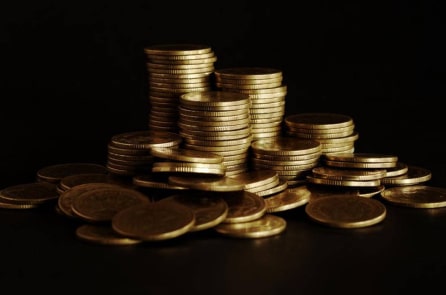 Một lô tiền xu trị giá hàng trăm triệu đô la được chôn dưới lòng đất suốt 50 năm