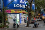 ha noi thay the sua chua gan 3 000 bien bao den giao thong
