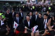 Tòa án bác bỏ luận tội Thủ tướng báo hiệu điều gì cho vụ án Yoon Suk-yeol?