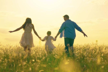 ‘Tôi đang làm gì ở đây?’: Dạy trẻ con đường đến cuộc sống ‘được ban phước nhất’