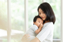 Cha mẹ càng kém năng lực càng thích ‘hào phóng’ 3 điều này