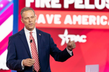 Nghị sĩ Hoa Kỳ cảnh báo: ĐCSTQ đang tiến hành “cuộc chiến siêu hạn” chống lại Shen Yun