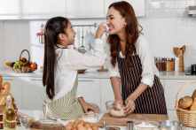 7 Mẹo quản lý tiền cho cha mẹ đơn thân