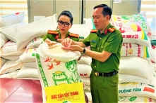 Bán hơn 17 tấn gạo ST25 giả, hai chủ cửa hàng ở Hà Nội  bị khởi tố