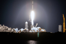 SpaceX phóng thành công vệ tinh truyền hình, thu hồi tên lửa lần thứ 8 lập kỷ lục.