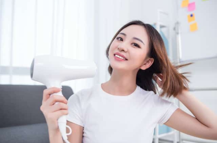 9 công dụng tuyệt vời của máy sấy tóc