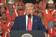 Ông Trump tăng thuế nhôm, thép lên 50% từ tuần sau, ủng hộ thỏa thuận Nippon Steel đầu tư vào ngành thép Hoa Kỳ