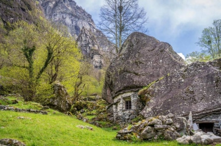 Khám phá ngôi làng 5.000 năm tuổi, người dân vẫn sống ở đây không lưới điện