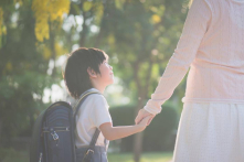 Nhiệm vụ lớn nhất của cha mẹ là tin tưởng và chấp nhận con cái