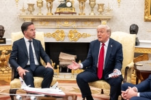 Ông Trump gặp ông Rutte khi đề cập khả năng Mỹ rút khỏi NATO
