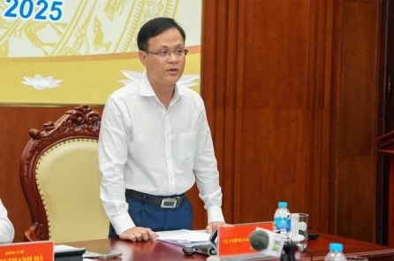 NHNN: VND mất giá là do duy trì lãi suất thấp