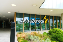 Phản ứng lại thuế quan của Trump, AstraZeneca sẽ đầu tư 50 tỷ USD tại Mỹ