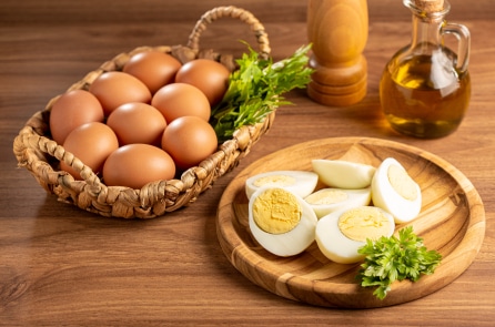 Bạn nên ăn bao nhiêu trứng để tăng cơ và ngăn ngừa chứng teo cơ?