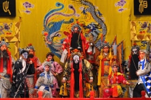 Thế gian là sân khấu, muôn loài đều là diễn viên