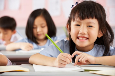 4 bí quyết nuôi dưỡng trái tim trẻ thơ, cha mẹ có bận rộn đến đâu cũng nên làm