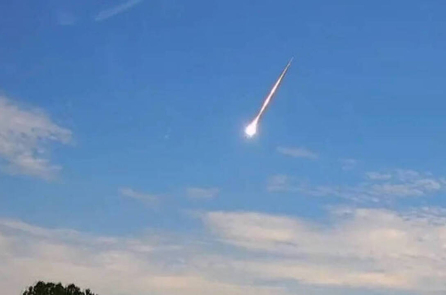 Thiên thạch 4,56 tỷ năm rơi vào nhà dân Mỹ cổ hơn cả Trái Đất