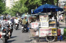 TP.HCM tiếp tục cho thuê vỉa hè