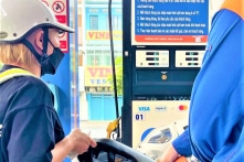 Có quá vội vàng khi xóa bỏ hoàn toàn xăng khoáng từ ngày 1/1/2026?