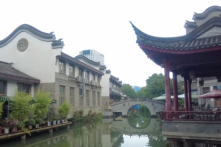 Nhiều thị trấn cổ ở TQ được đầu tư hàng chục tỷ NDT, giờ trở thành thị trấn ma