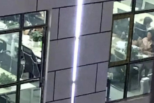 Người đàn ông TQ trốn khỏi khu lừa đảo ở Đông Nam Á, phải ăn giun đất để sống sót