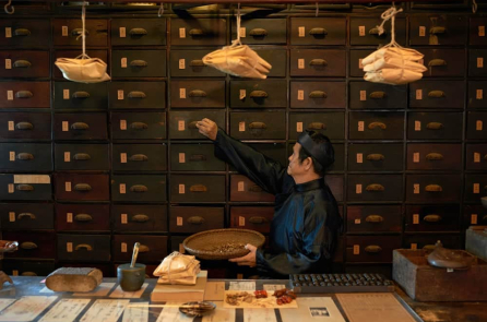 Ung thư không chỉ là vấn đề về khí huyết, Trung y xác định 4 căn nguyên