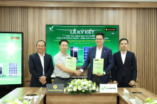 V-Green và Thế giới di động bắt tay làm trạm sạc xe điện