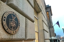 Mỹ mở rộng danh sách kiểm soát xuất khẩu nhắm vào doanh nghiệp Trung Quốc