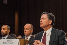 Cựu giám đốc FBI Comey bị buộc tội đe dọa giết ông Trump