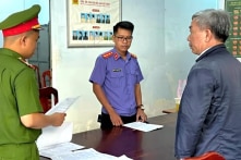 Cựu giám đốc CDC và Bệnh viện Đa khoa Bình Thuận bị bắt