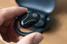 Tai nghe dịch thuật thông minh – Bước tiến mới trong giao tiếp toàn cầu