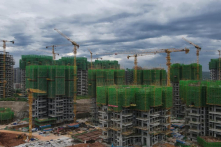 Phân tích: Kinh tế Trung Quốc có hai vấn đề chí mạng