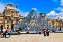 Hướng dẫn viên Trung Quốc gian lận vé, hối lộ khiến Louvre thất thoát hơn 10 triệu euro