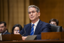 Bộ trưởng Tài chính Mỹ: Thuế quan toàn cầu có thể tăng lên 15% trong tuần này