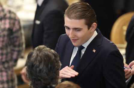 Người đàn ông hành hung phụ nữ trong cuộc gọi với Barron Trump bị kết án 4 năm tù