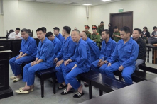 Cựu trưởng khoa Bệnh viện Tâm thần Trung ương 1 nhận 14 năm 6 tháng tù