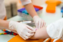 CDC Thượng Hải yêu cầu lấy mẫu máu và mẫu sinh học của học sinh