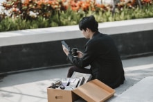 Làn sóng sa thải lan rộng khi AI thay thế hàng loạt công việc văn phòng