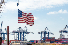 Hải quan Mỹ: Thu kỷ lục 200 tỷ USD từ các loại thuế quan mới