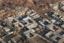 Sạt lở đất Cam Túc chôn vùi 45 nhà, truyền thông nhà nước bị chỉ trích vì chậm đưa tin