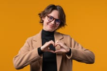 Tại sao lòng biết ơn vô điều kiện mang lại hạnh phúc? Làm sao để bồi dưỡng?