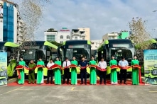 Toàn bộ xe buýt tuyến 33 và 150 tại TP.HCM chuyển sang điện từ ngày 27/12