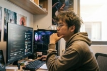 Gen Z nhìn lại truyền thống: Giữ lại những gì giữa một thế giới đang đổi thay