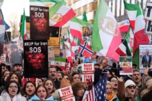 Ông Trump ra lệnh áp thuế 25% đối với các quốc gia giao thương với Iran