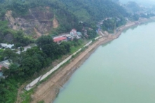 Dự án kè sông Đà gần 500 tỷ nguy cơ chậm tiến độ