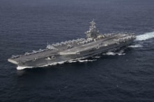 Mỹ tăng cường lực lượng gần Iran, ông Trump xem xét các phương án tấn công