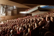 Đại sứ quán TQ tại Đan Mạch bị lên án vì phá hoại buổi diễn của Shen Yun