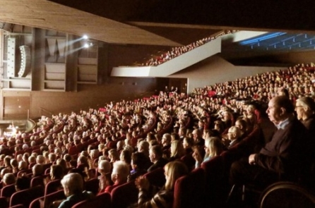 Đại sứ quán TQ tại Đan Mạch bị lên án vì phá hoại buổi diễn của Shen Yun