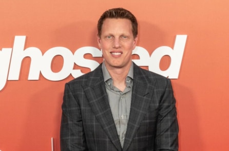 Paramount Skydance thắng trong cuộc đấu thầu mua lại công ty mẹ của CNN