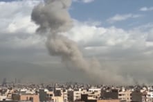Thủ đô Tehran rung chuyển vì tiếng nổ, hệ thống phòng không được kích hoạt