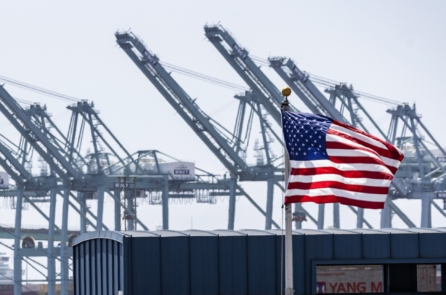 Ông Bessent: Kinh tế Mỹ có thể tăng trưởng 3%–3,5%, thuế quan dự kiến khôi phục vào tháng 7